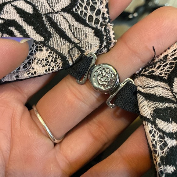 La vie en rose bra and panty set - Picture 4 of 11